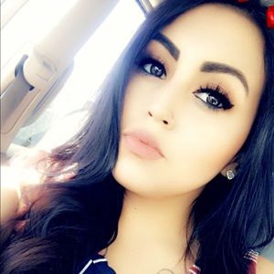 Meet your Posher, Ivonne